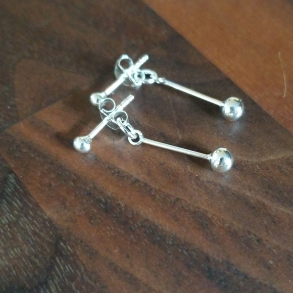 Last 2❗Martha Jackson | Bar and Ball Earrings - Picture 2 of 4